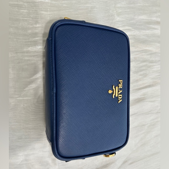 Prada mini  saffiano camera bag - Picture 11 of 16